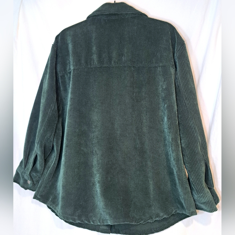 Forest green long sleeved oversized corduroy shirt jacket - Picture 3 of 10